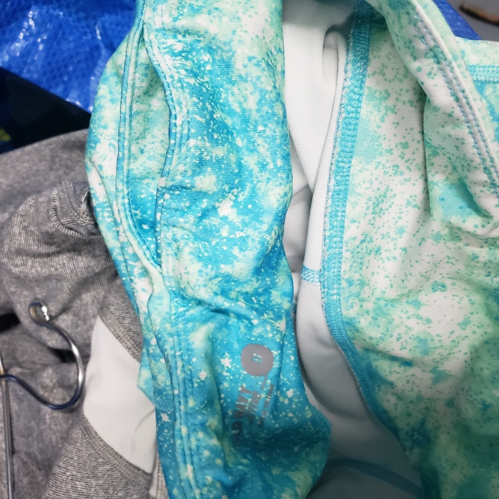 Old Navy Active Capris pant - Picture 7 of 8